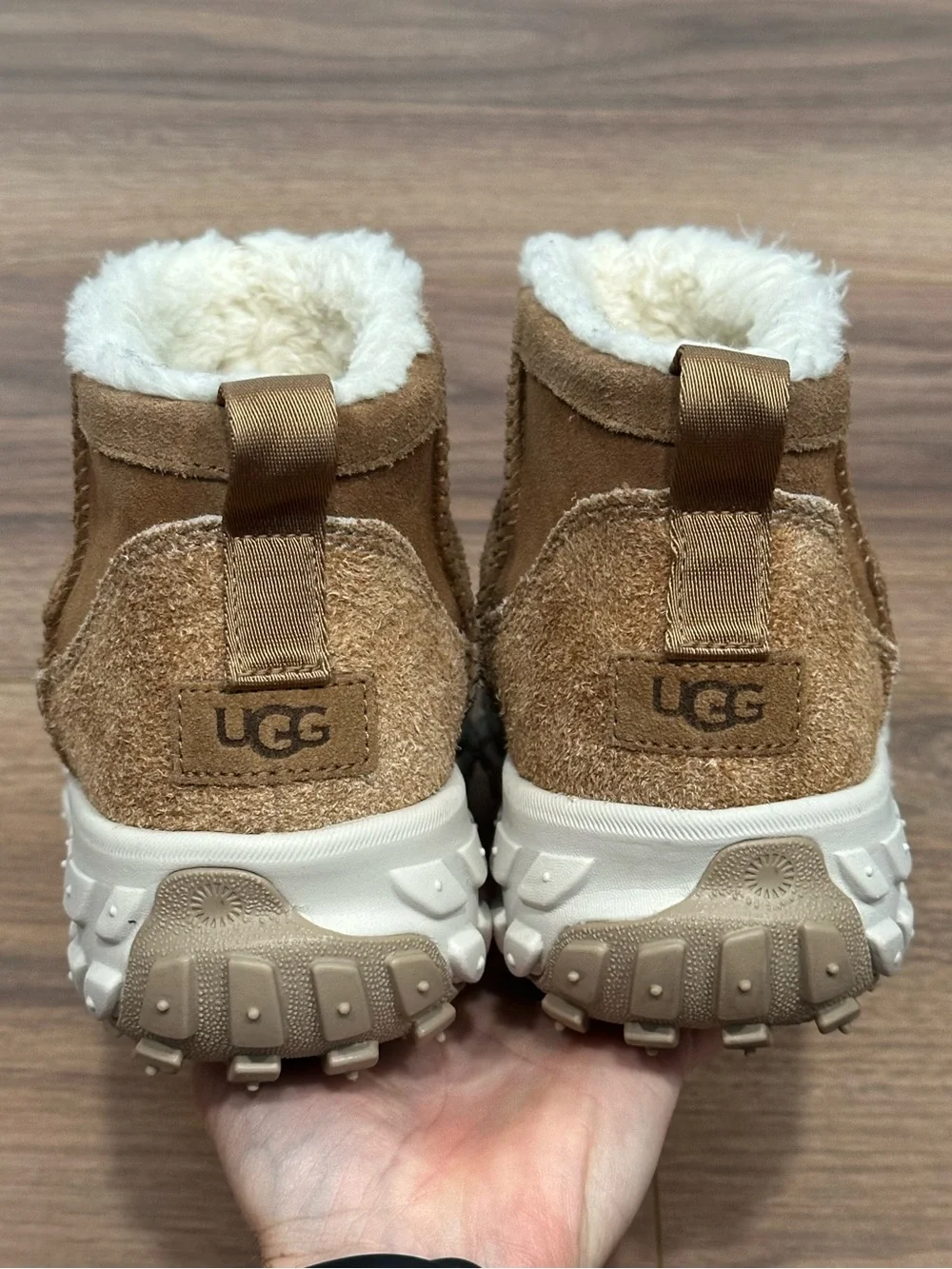 Ugg Venture Daze Ultra Mini Boot Platform in Chestnut Size Women’s 10